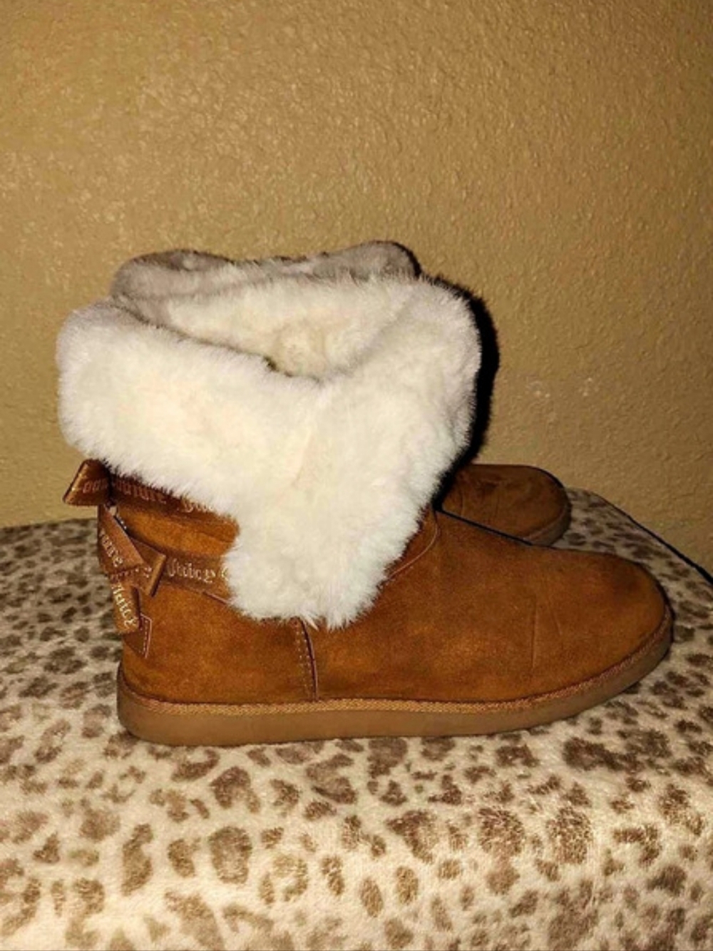 Juicy Couture King Faux Fur Trim Bow Boot Boots in Brown & White